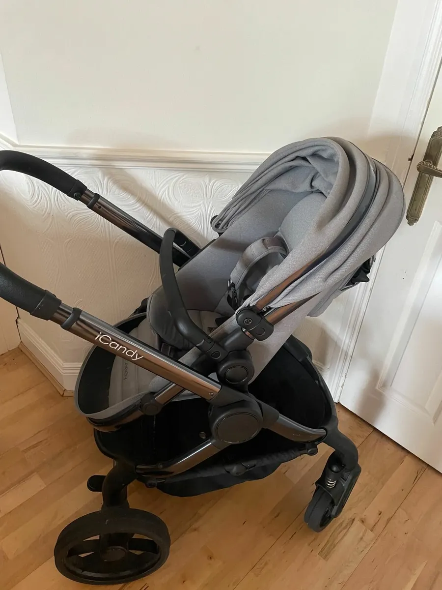 iCandy Peach 7 Dark Grey Complete Pushchair Bundle - Image 1