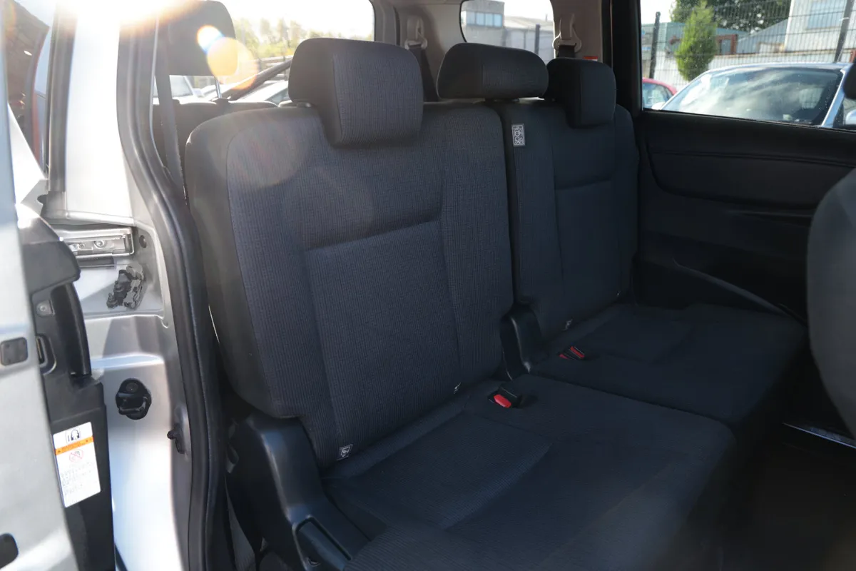 TOYOTA SIENTA 2016 SILVER 7 SEATER - Image 7