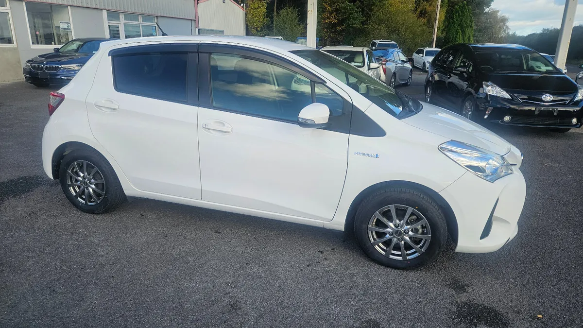 2017-1 Toyota Yaris - Image 1
