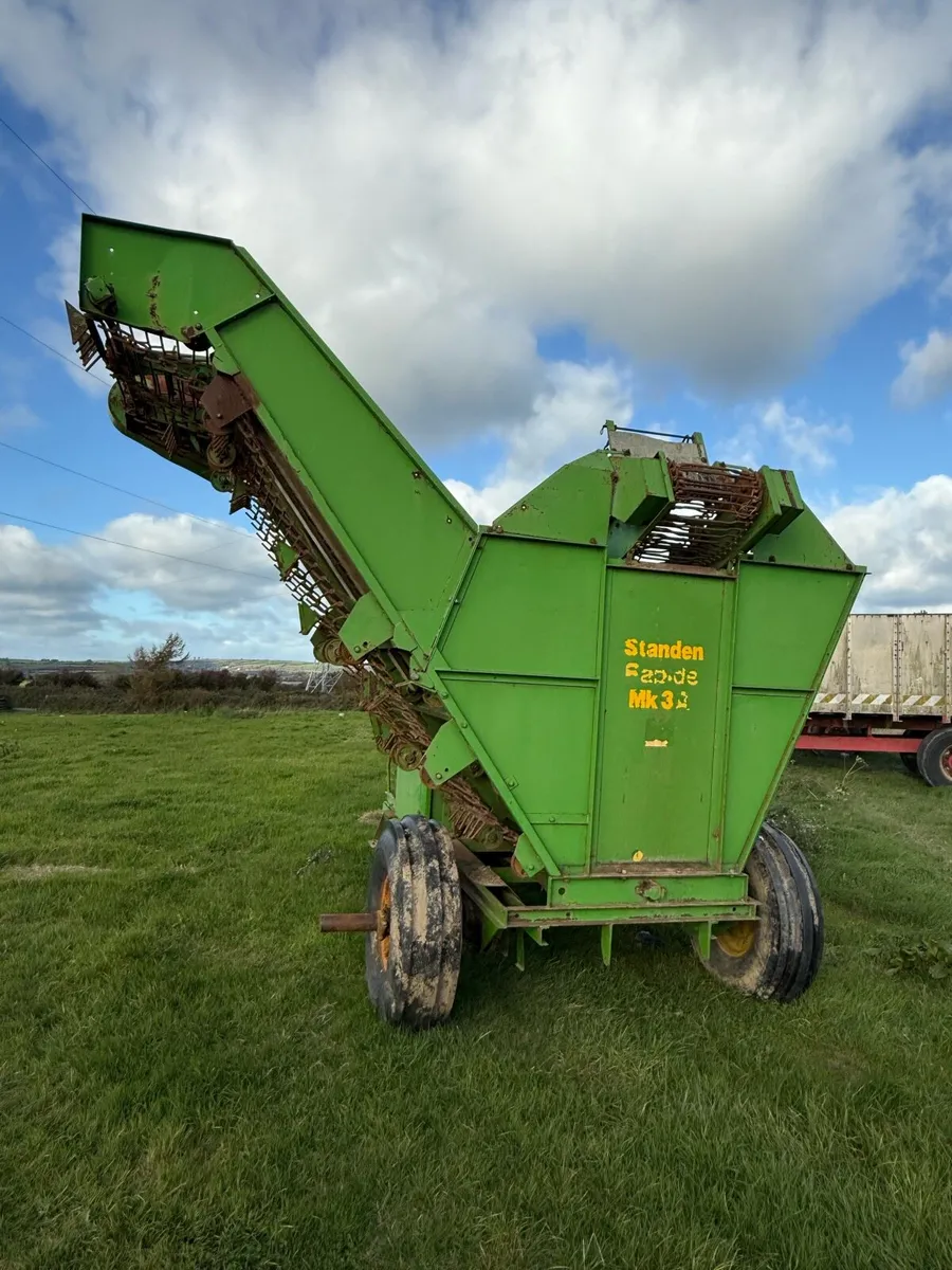 Standen Beet harvester - Image 2