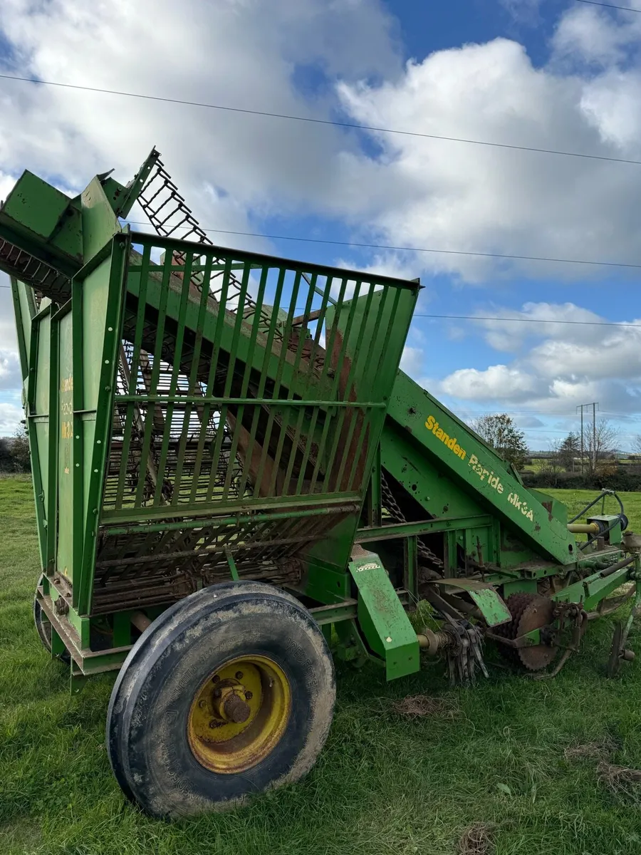 Standen Beet harvester - Image 4