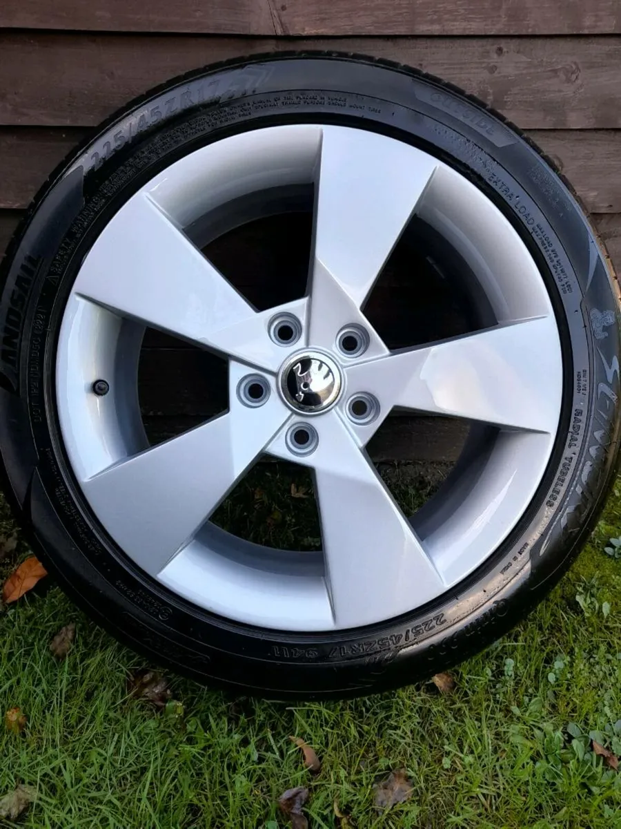 Genuine Skoda Elegance Alloys Fully Refurbed - Image 1