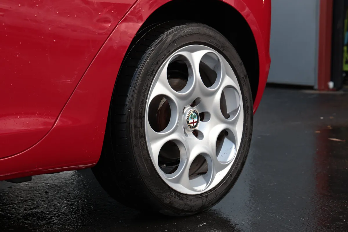 ALFA ROMEO GIULIETTA 2013 - Image 4