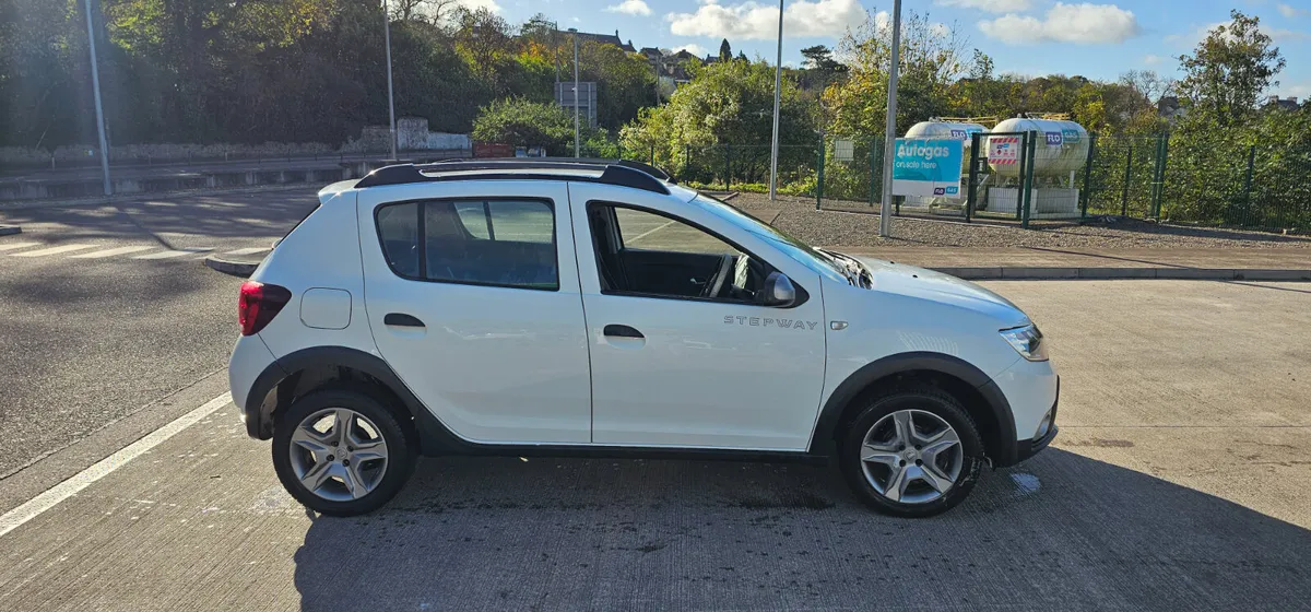 Dacia Sandero Stepway High spec - Image 4