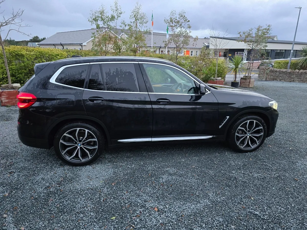 BMW X3 2021 - Image 3