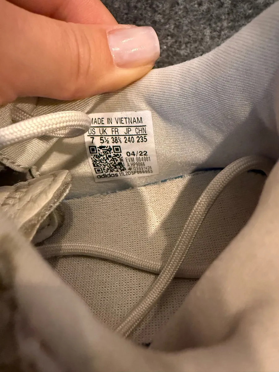 Adidas Ozweego Off White / Halo Ivory - Image 4
