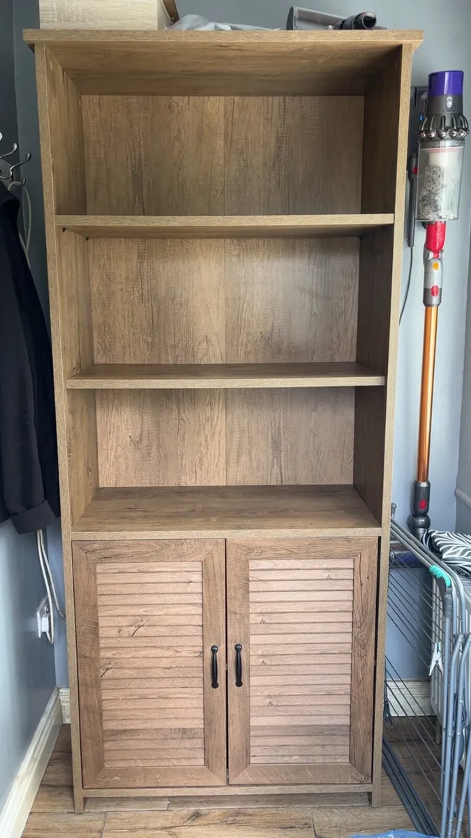 Hall unit - Image 1