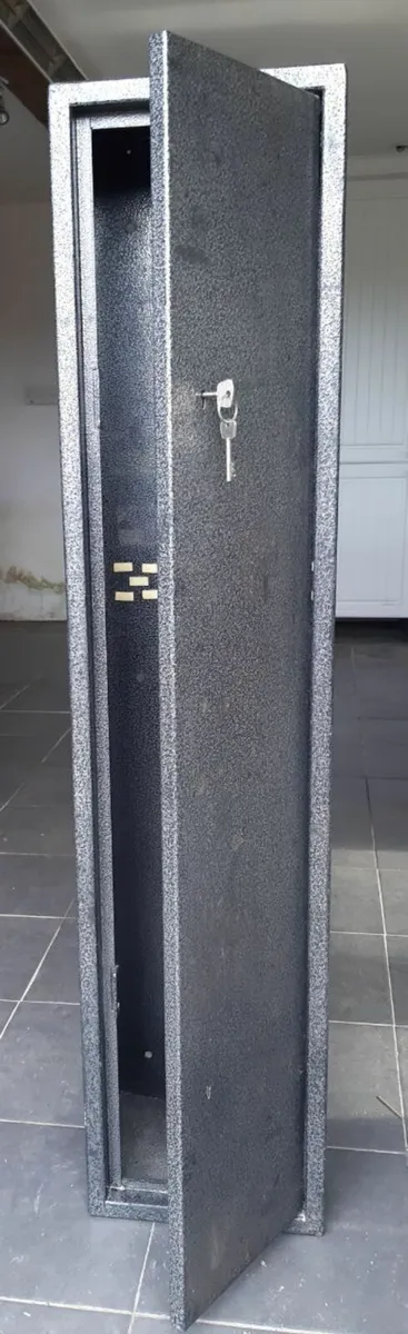 Gun Cabinet - Image 2