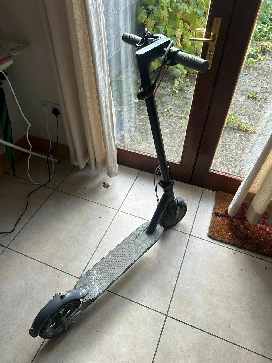 E scooter - Image 1