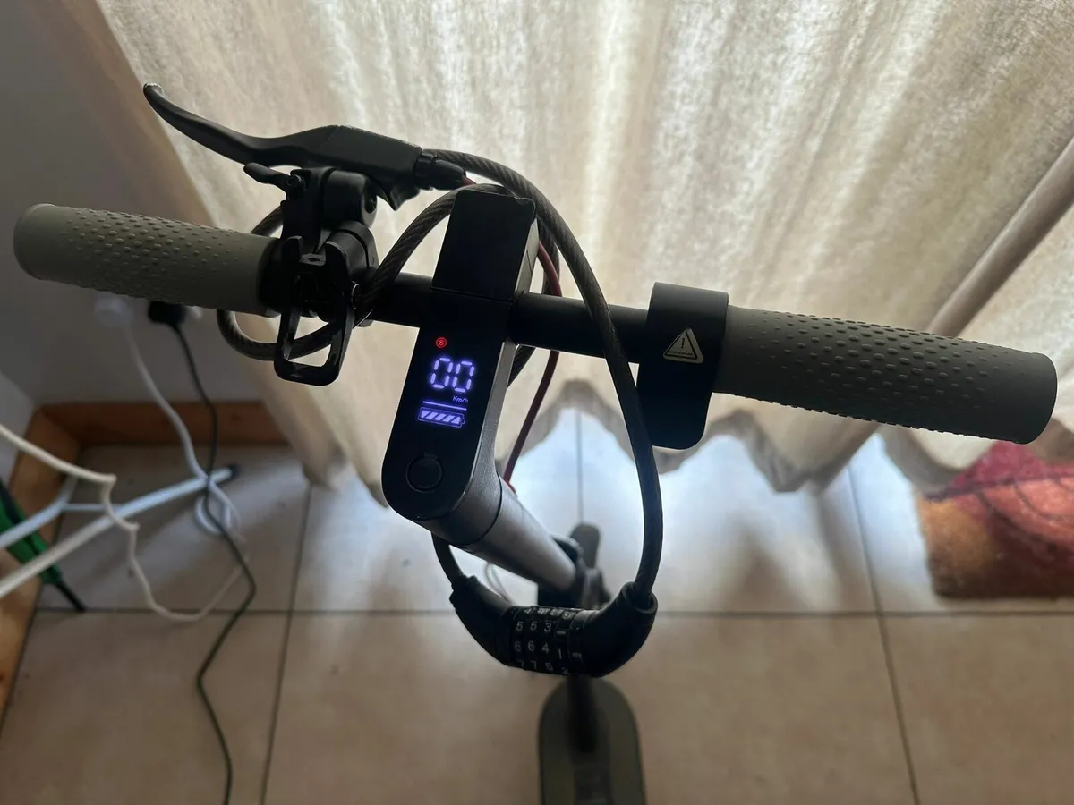 E scooter - Image 4
