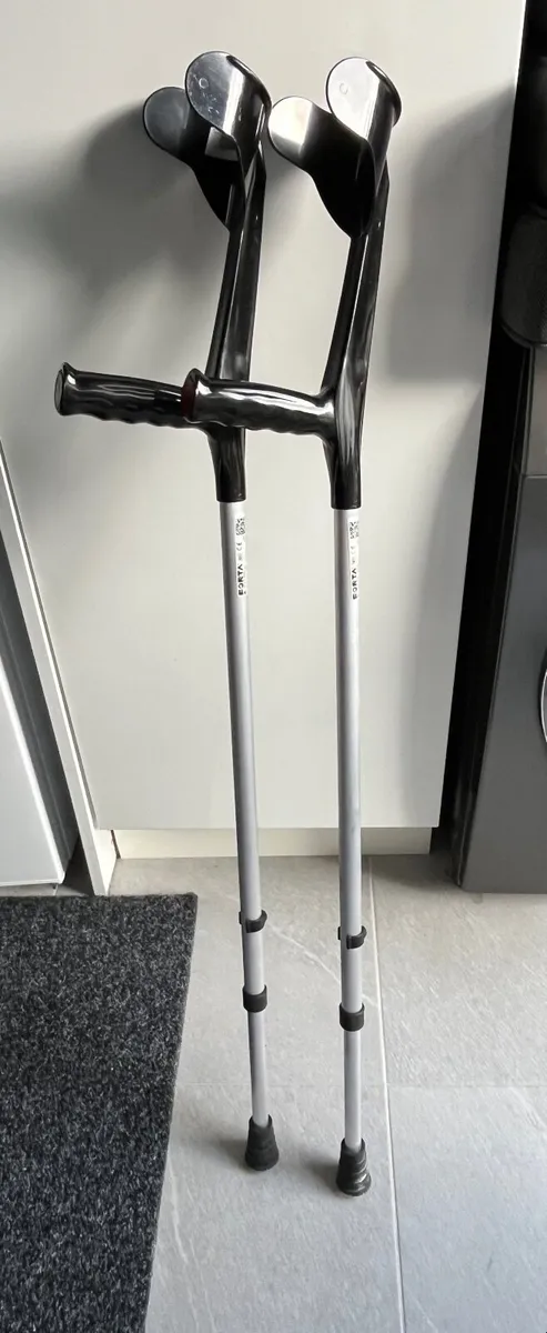 Crutches - Image 2