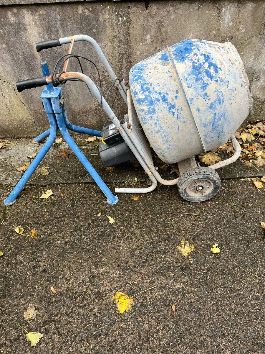 Cement mixer electric - Image 1