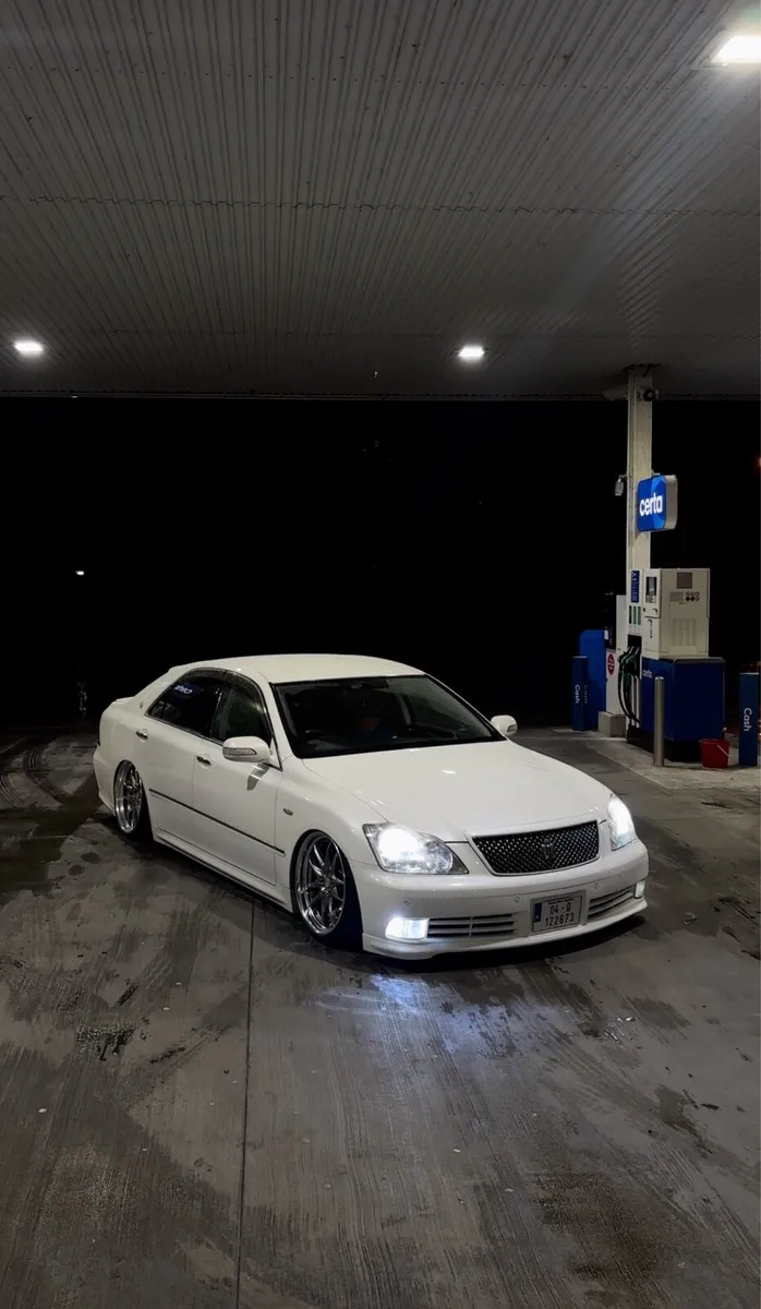 2004 Toyota Crown Tax + Nct - Image 1