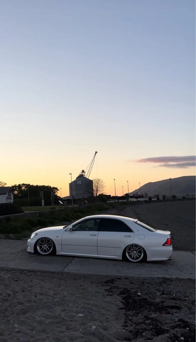 2004 Toyota Crown Tax + Nct - Image 2