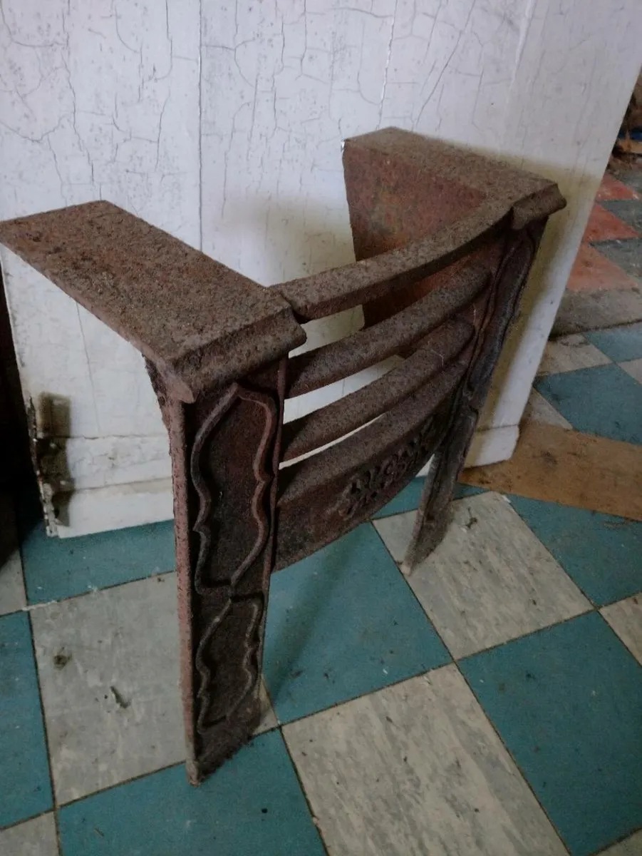 Antique House Parts - Image 3