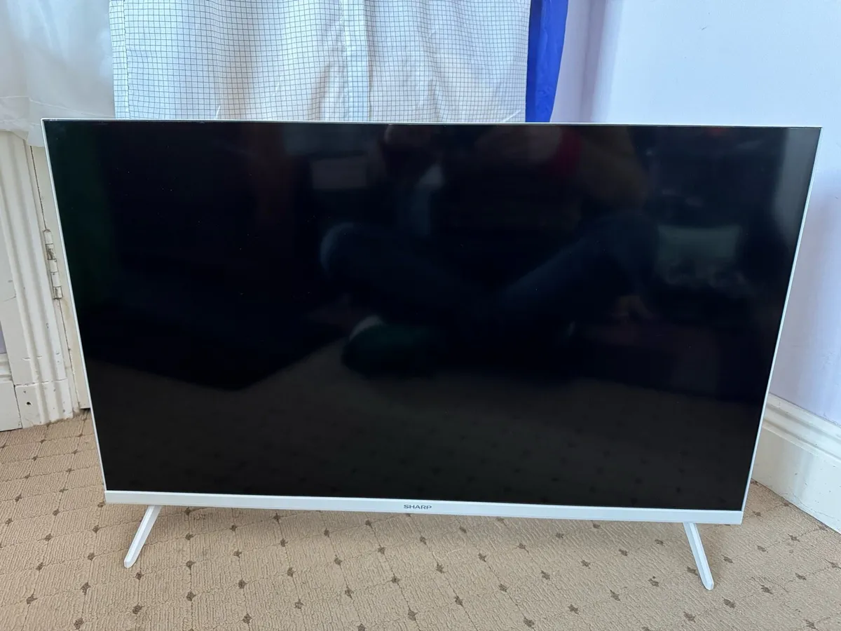 32 inch Sharp Android TV - Image 3