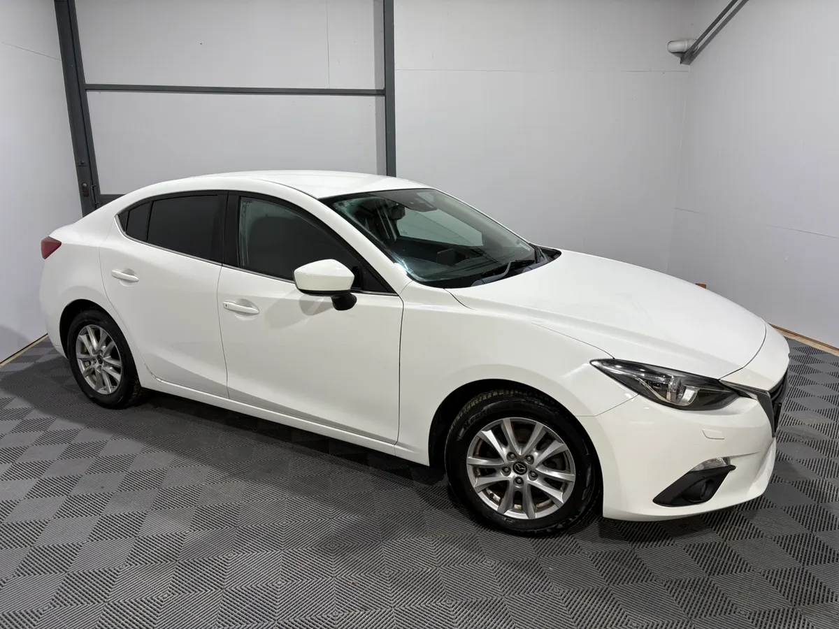 2016 Mazda 3 Executive 1.5 Diesel Only 127,000 KM - Image 3