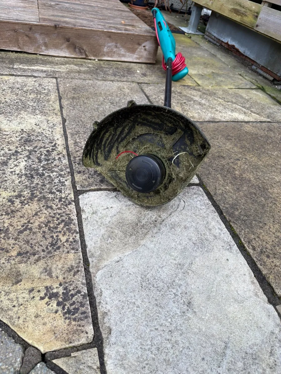 Electric Garden Strimmer - Image 3