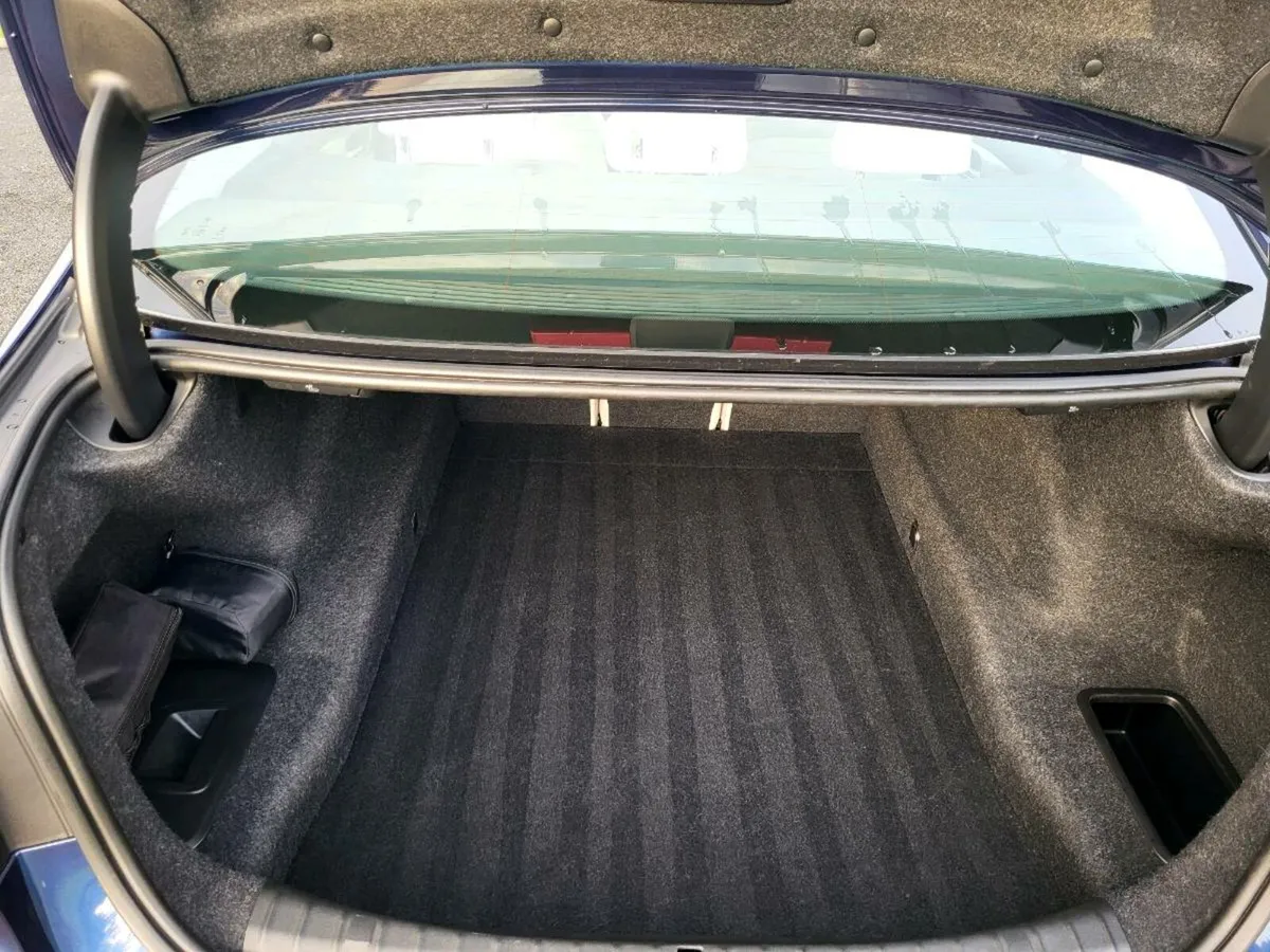Car - Image 4