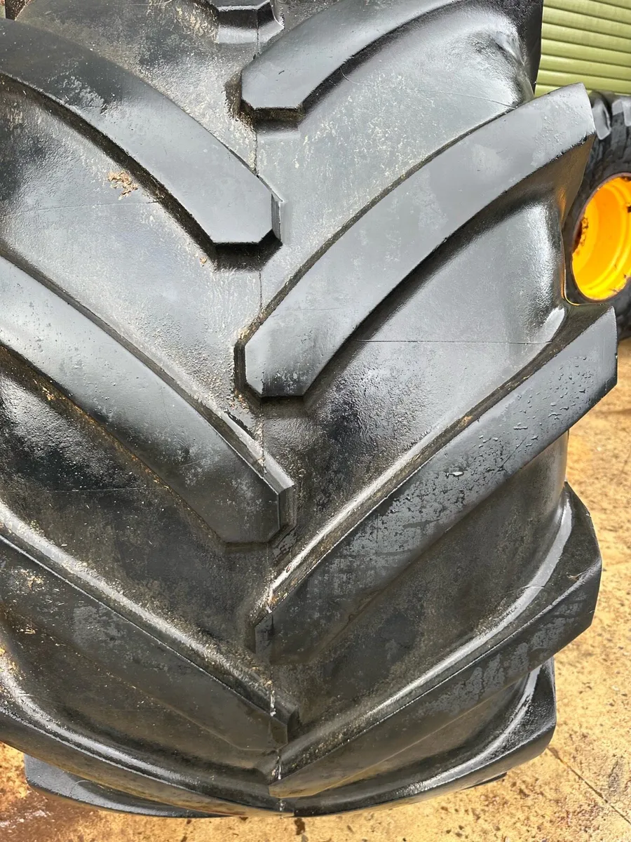 L90 Tyres and rims - Image 2