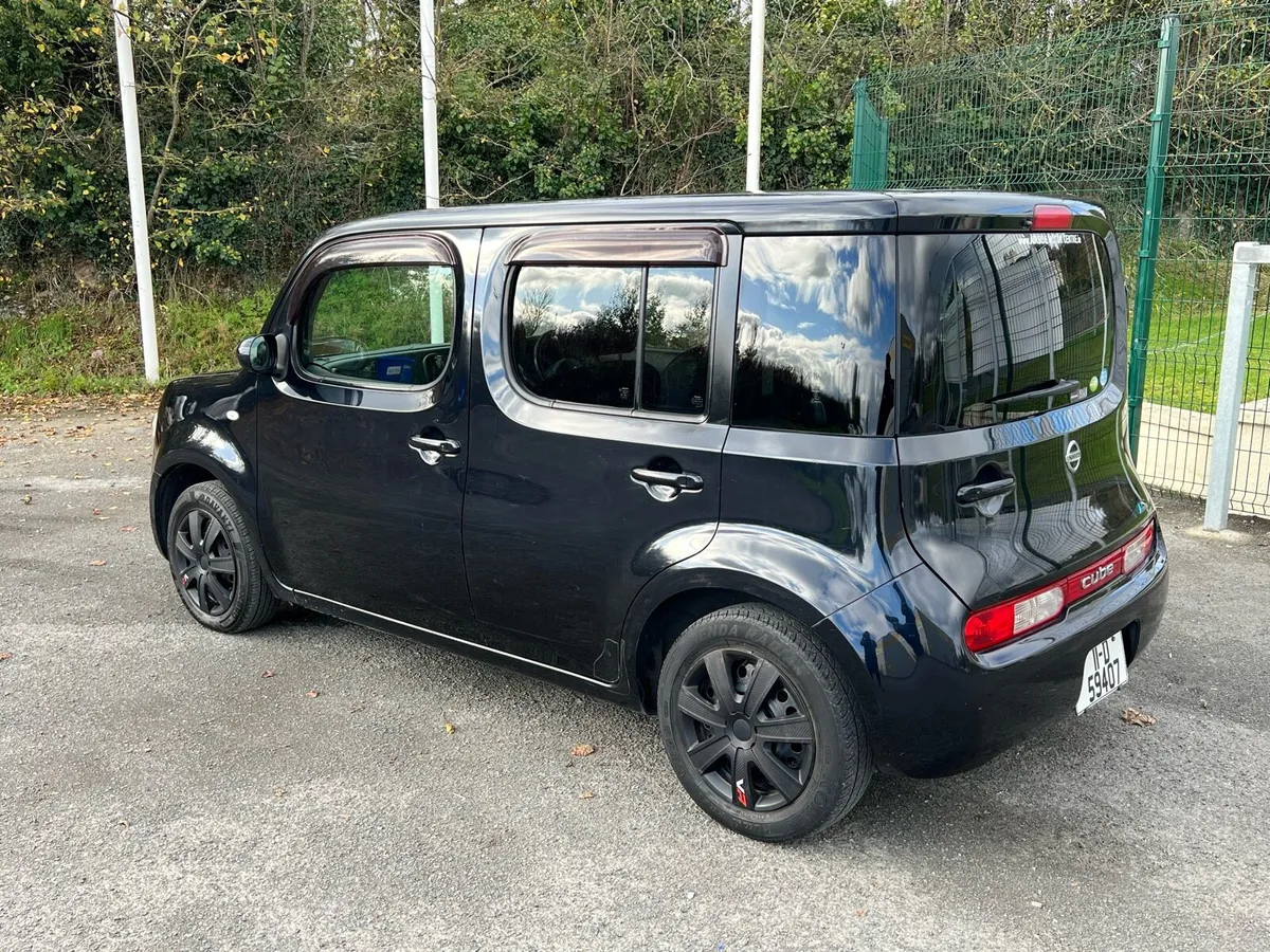 Nissan cube 2011 , Automatic - Image 3