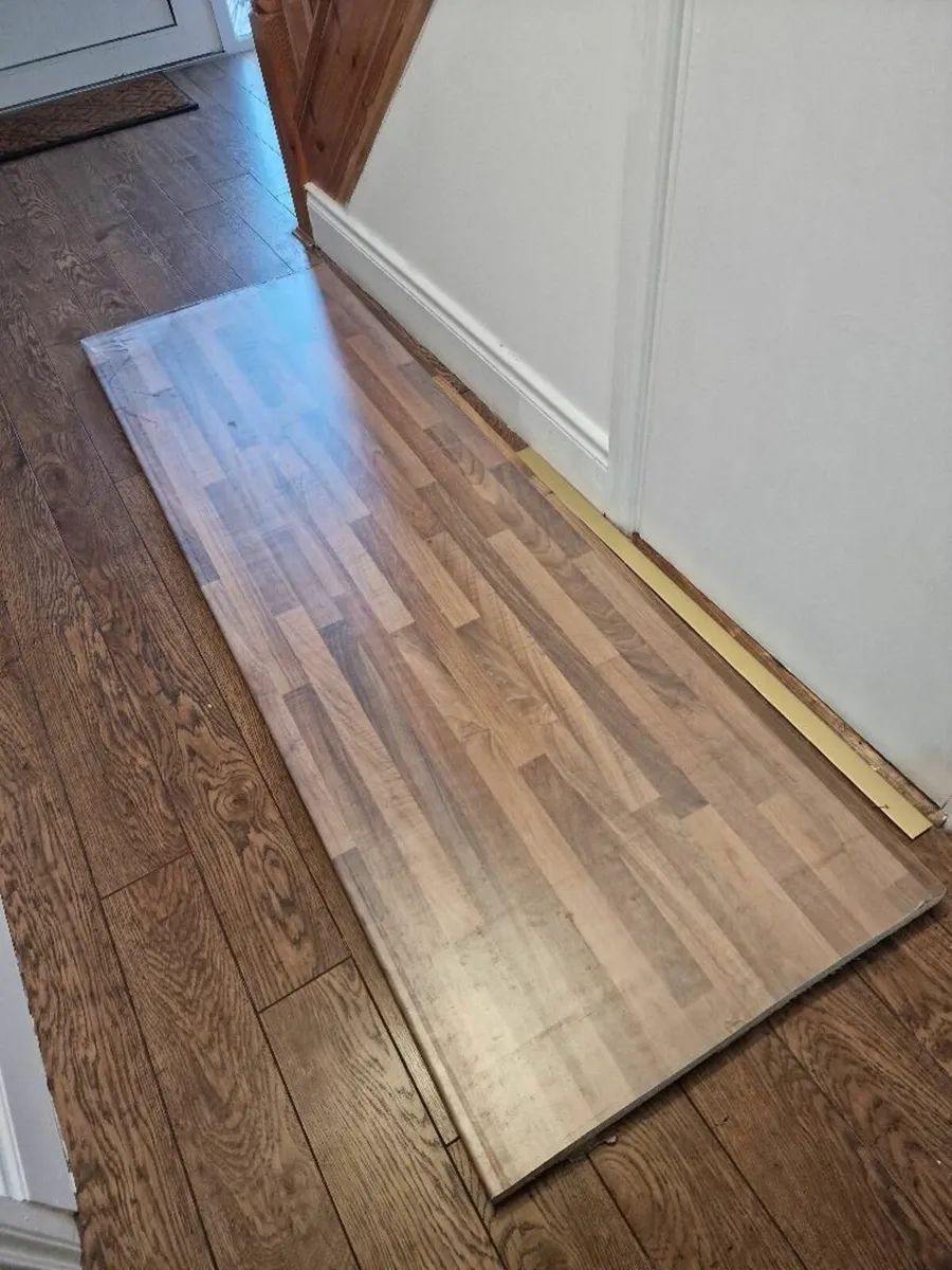 Kitchen Worktop Light Oak Off Cut - Image 1