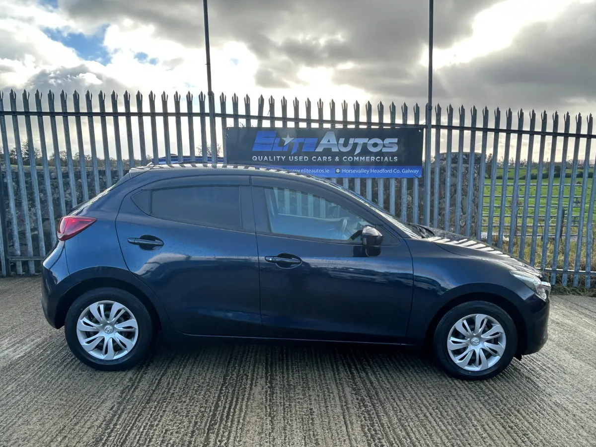 Mazda Demio Skyactive 1.3 Automatic 2015 - Image 2