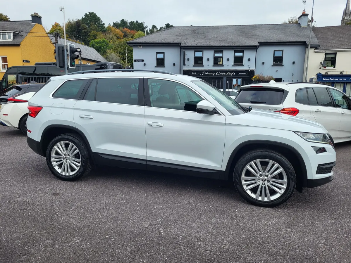 Skoda Kodiaq Auto 7-Seat, Great Spec, 1 Owner, FSH - Image 3