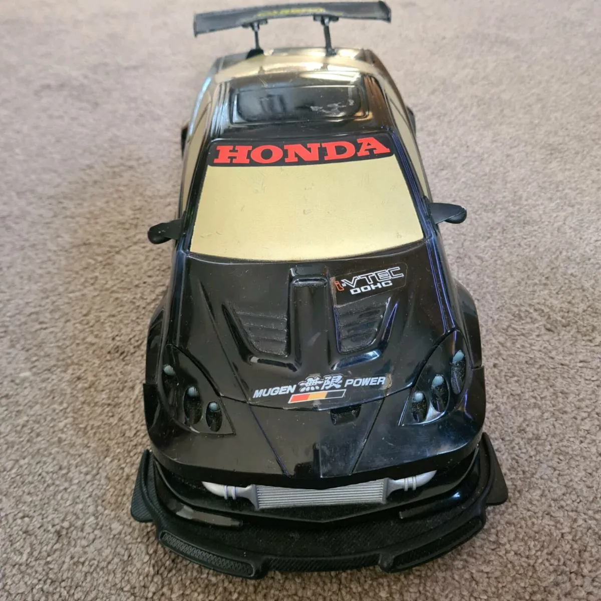Car - Image 1