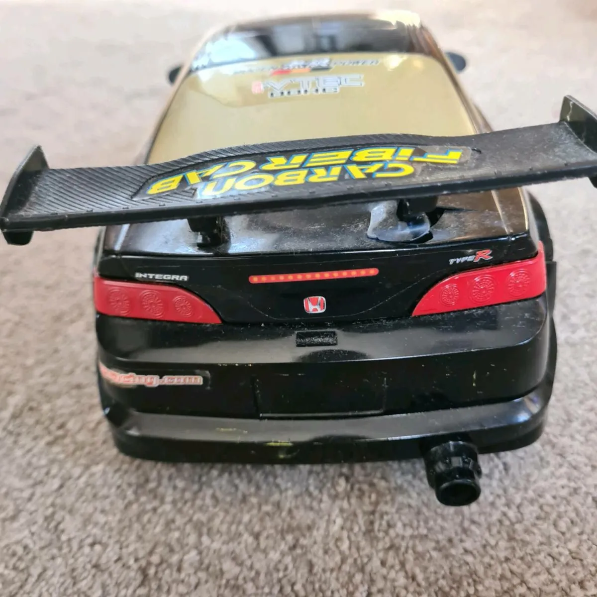 Car - Image 2