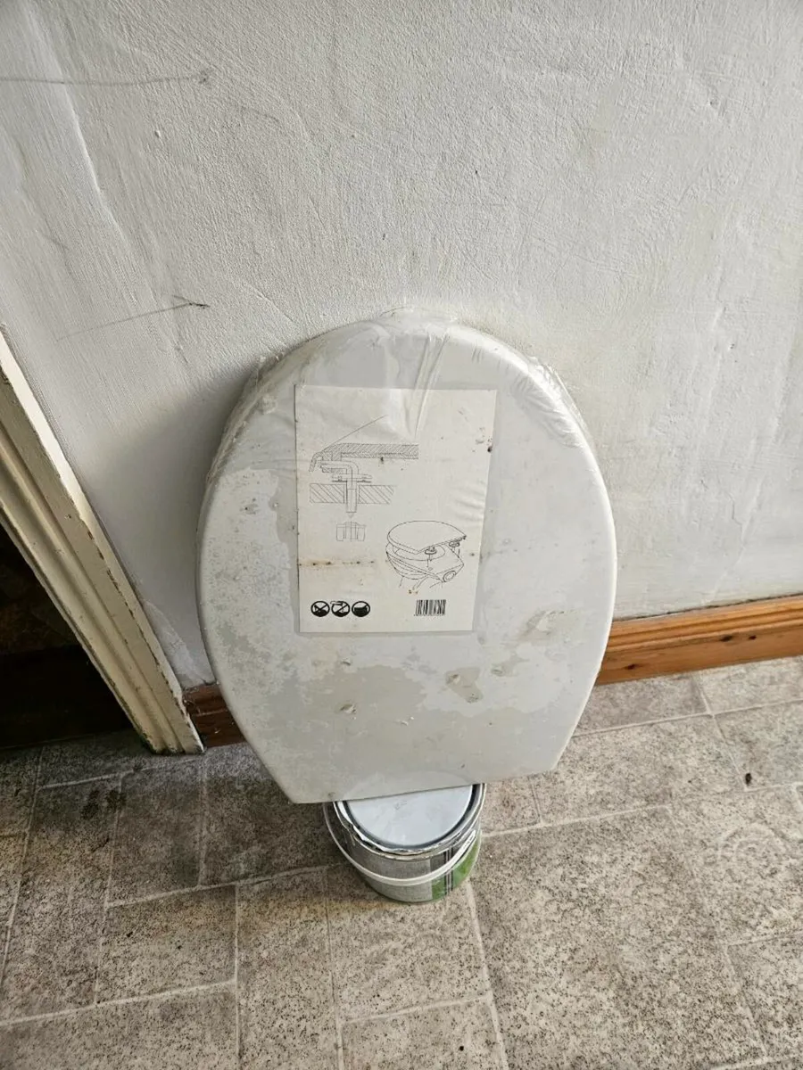 Toilet seat cover - Image 1