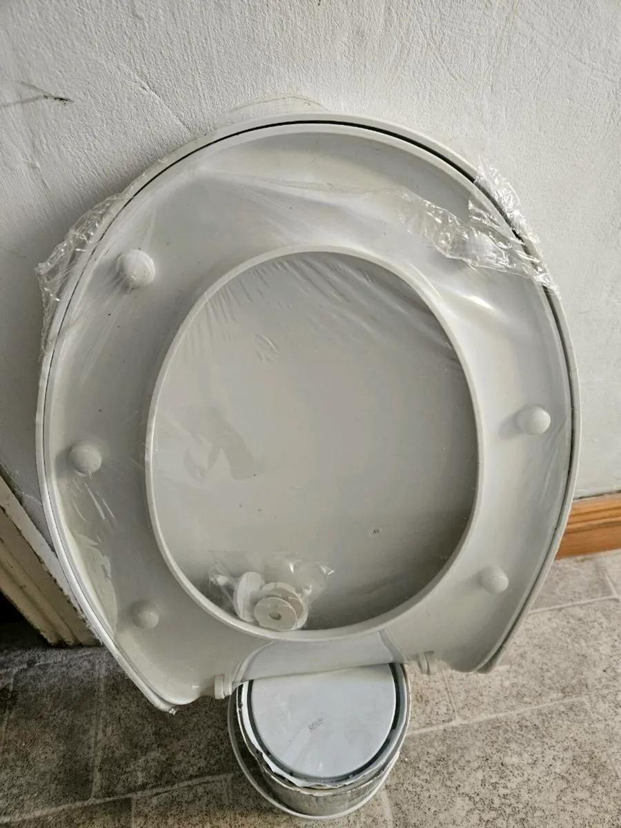 Toilet seat cover - Image 2