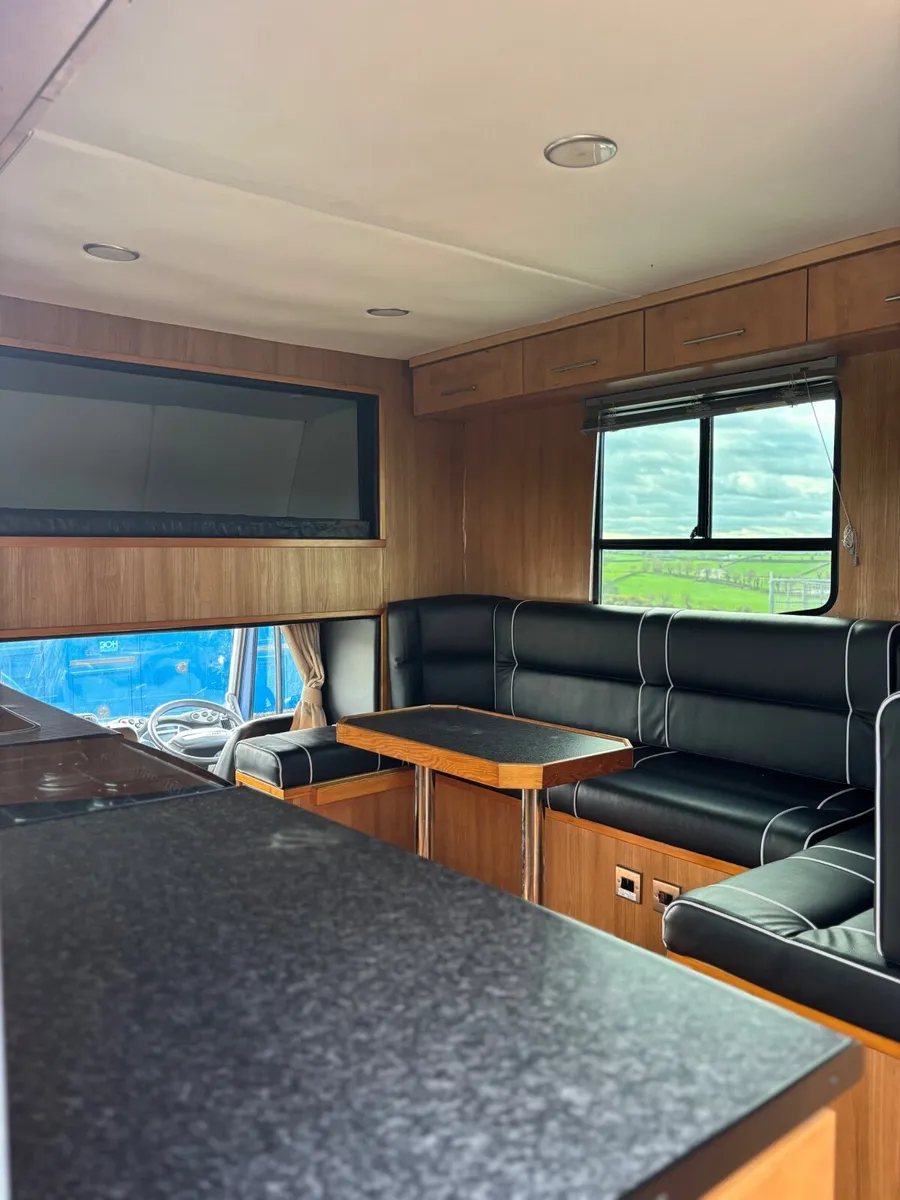 ⭐️Horse Lorry 7.5T 2007 Iveco ⭐️ - Image 2