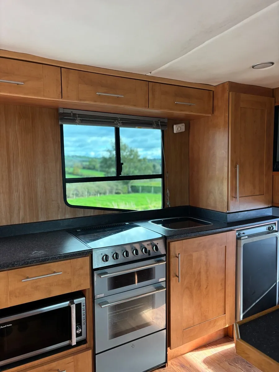 ⭐️Horse Lorry 7.5T 2007 Iveco ⭐️ - Image 4