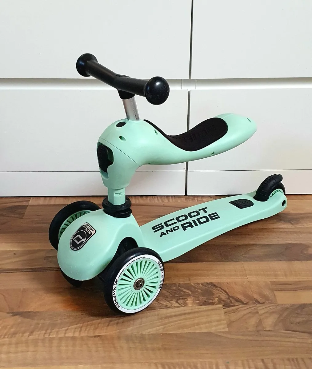 Scoot and Ride Highway Kick 1 + helmet - Image 3