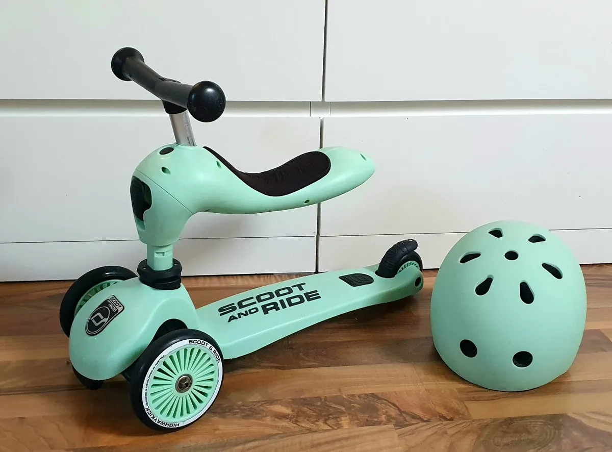 Scoot and Ride Highway Kick 1 + helmet - Image 1