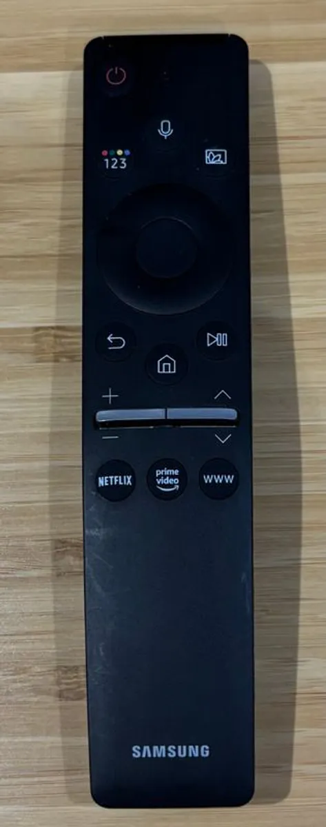 Samsung M7 Smart Monitor 32 4K - Image 3