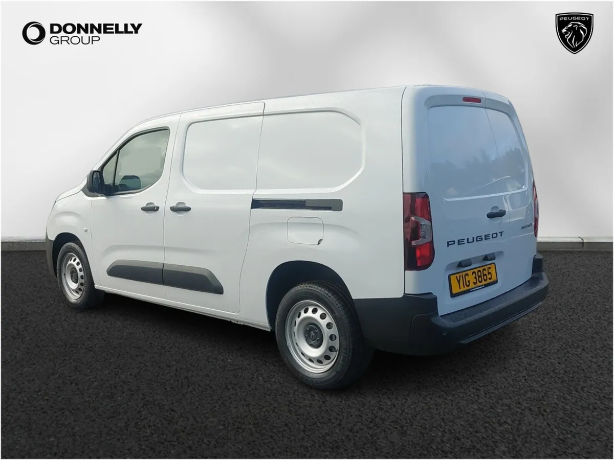Peugeot Partner Long Diesel Professional - Image 2