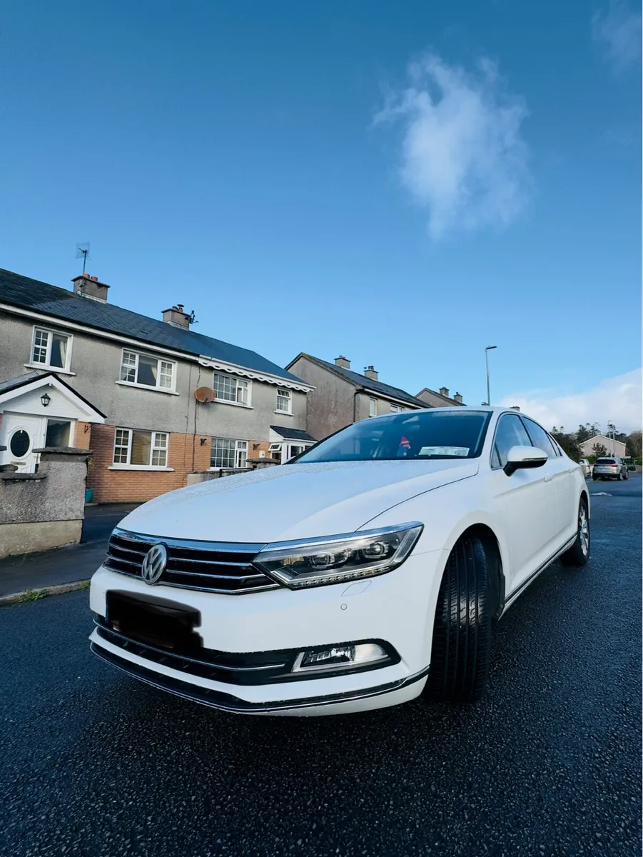 Volkswagen Passat Highline 2016 - TSI BlueMotion - Image 1