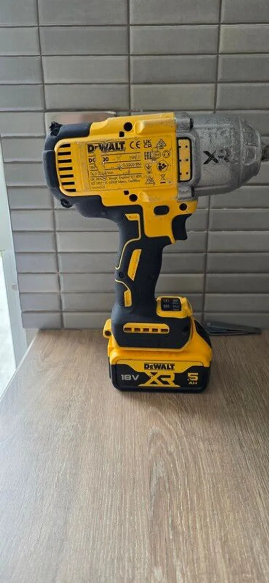 Dewalt impact wrench - Image 2