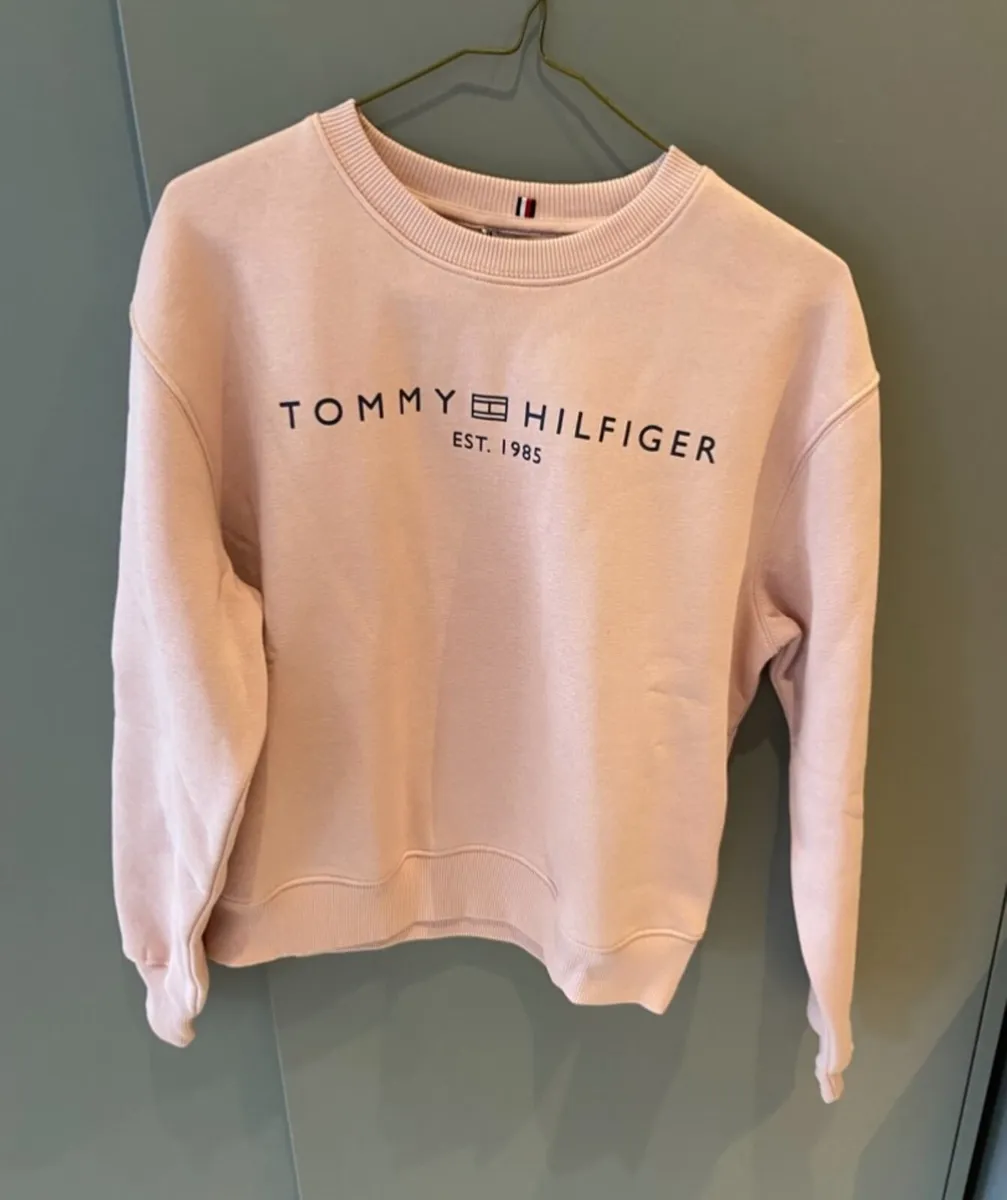 Tommy Hilfiger Jumper - Image 1