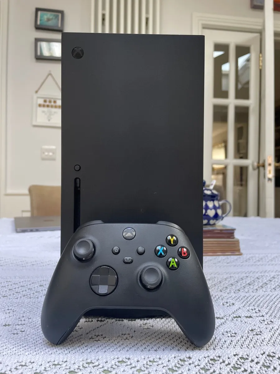 Xbox series X console - Image 1