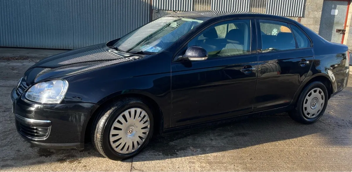 Volkswagen Jetta - Image 4