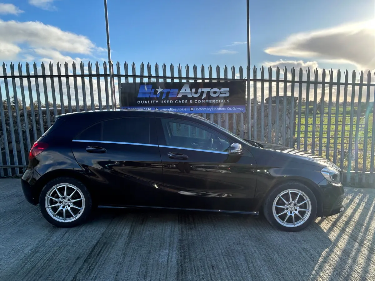 Mercedes Benz A180 Urban Sport automatic 2017 - Image 3