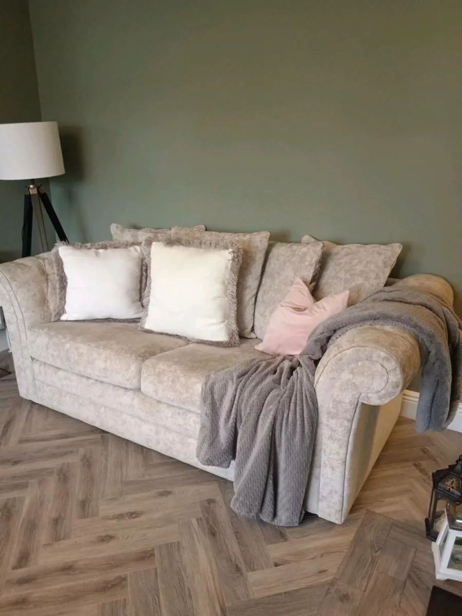 Sofa / Couch - Image 1