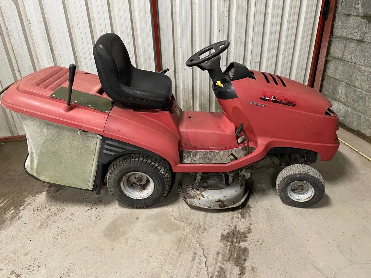 Ride on lawnmower - Image 4