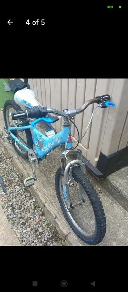 Girls 20" bike - Image 4