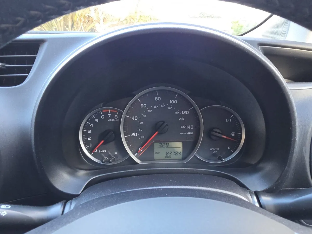 Toyota Yaris TR VVT-1  2013 - Image 3