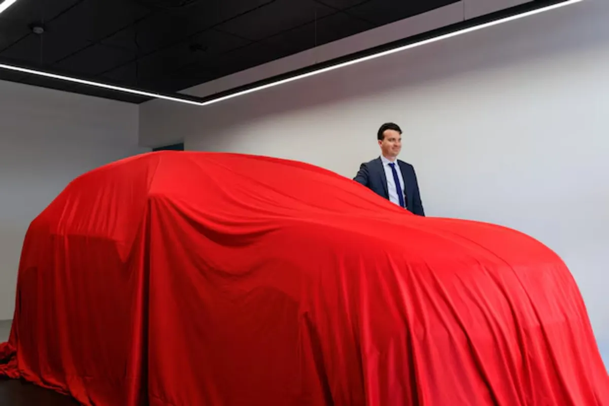 MITSUBISHI OUTLANDER 2.0 PHEV 4X4 // BIG HISTORY