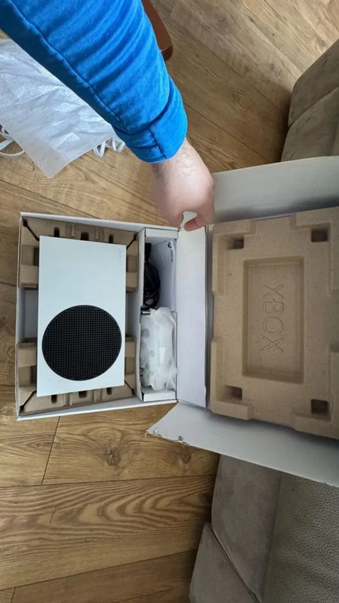 Xbox Series S 512gb - Image 1